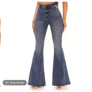 Super cute wide legged jeans